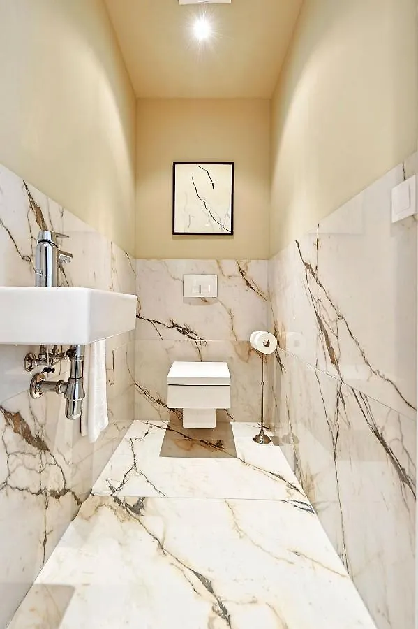 Heymi Apartments Mondschein Vienne 0*,