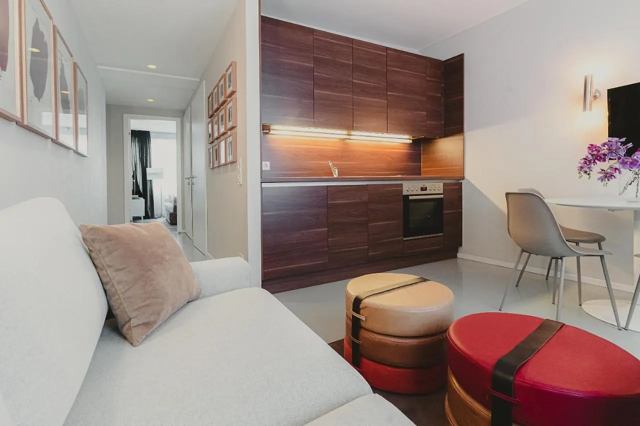 Heymi Apartments Mondschein Vienne 0*,