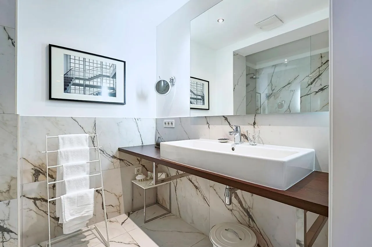 Heymi Apartments Mondschein Vienna 0*,  Austria